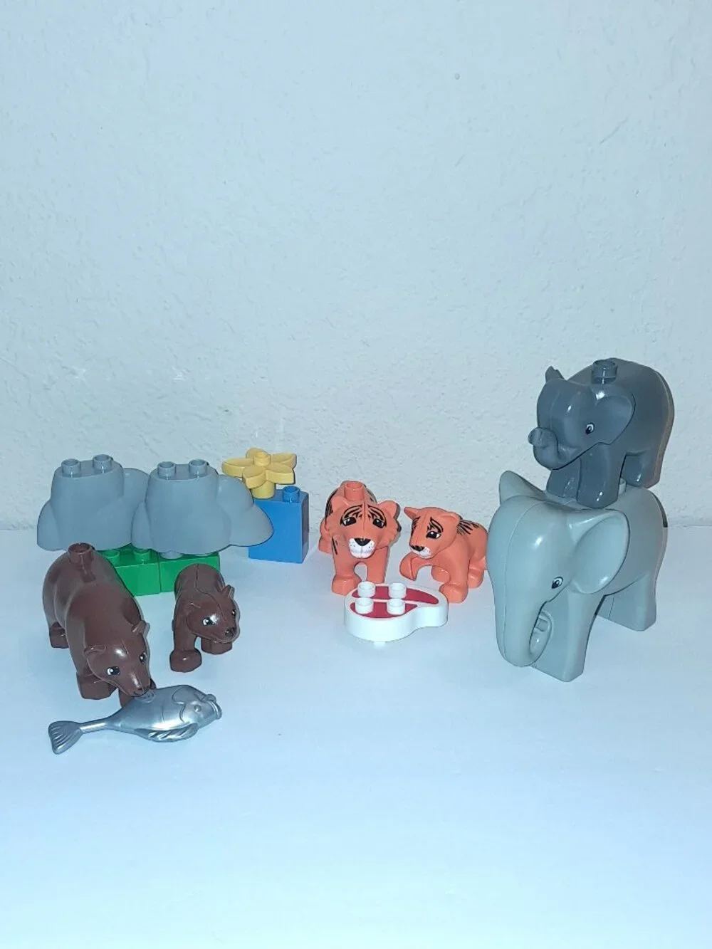 Incomplete Set of LEGO DUPLO VILLE 5635 Big City Zoo Preschool Building Toy